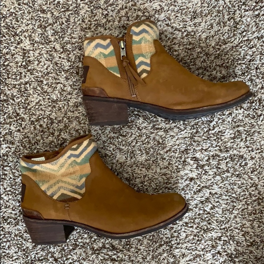 Pendleton UGG booties